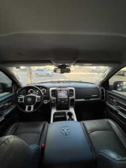 RAM 1500 CLASSIC NIGHT EDITION 2022 completo