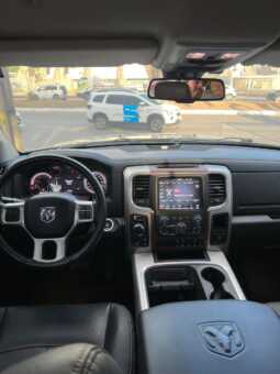 RAM 1500 CLASSIC NIGHT EDITION 2022 completo