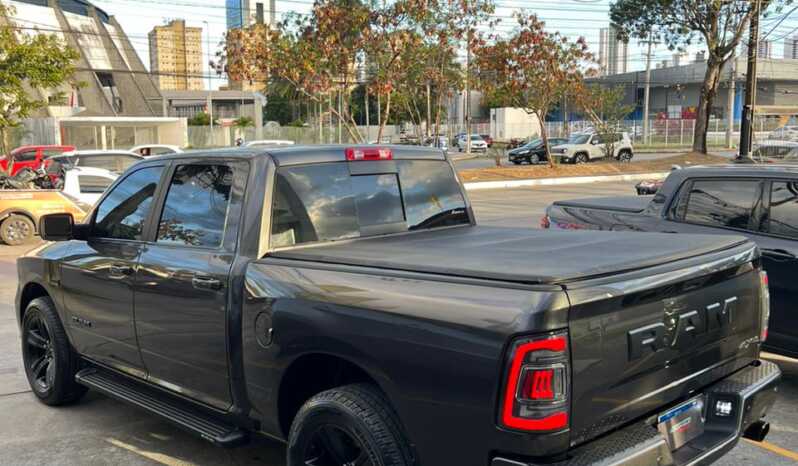 RAM 1500 CLASSIC NIGHT EDITION 2022 completo