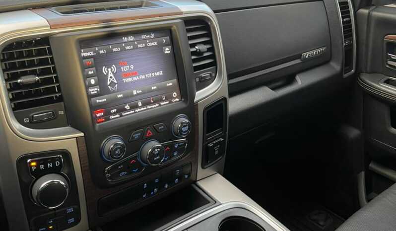 RAM 1500 CLASSIC NIGHT EDITION 2022 completo