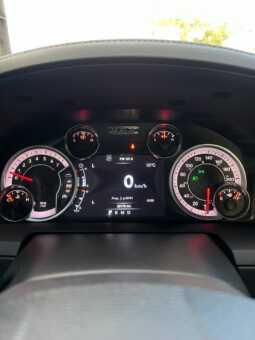 RAM 1500 CLASSIC NIGHT EDITION 2022 completo