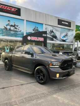 RAM 1500 CLASSIC NIGHT EDITION 2022 completo